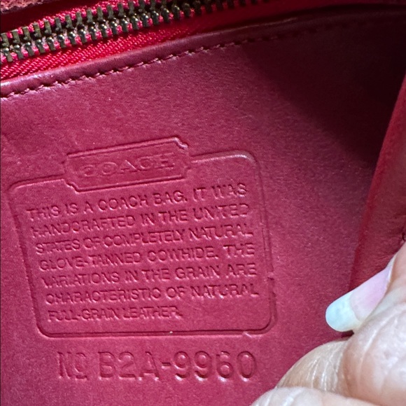 Coach 7 5/8 Vintage flap bag in mint condition wide and strap 21.5 inches long. - Picture 16 of 16